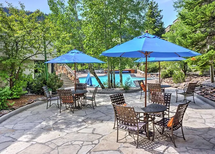 Big Sky Ski-In/Ski-Out Condo W/ Mountain Views!