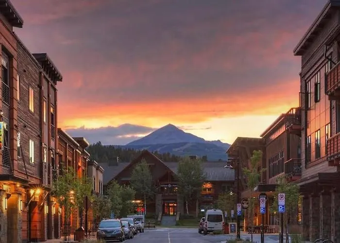 Lone Mountain Retreat