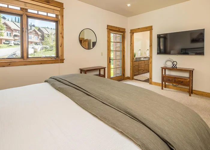 Alpenglow Condo 36A