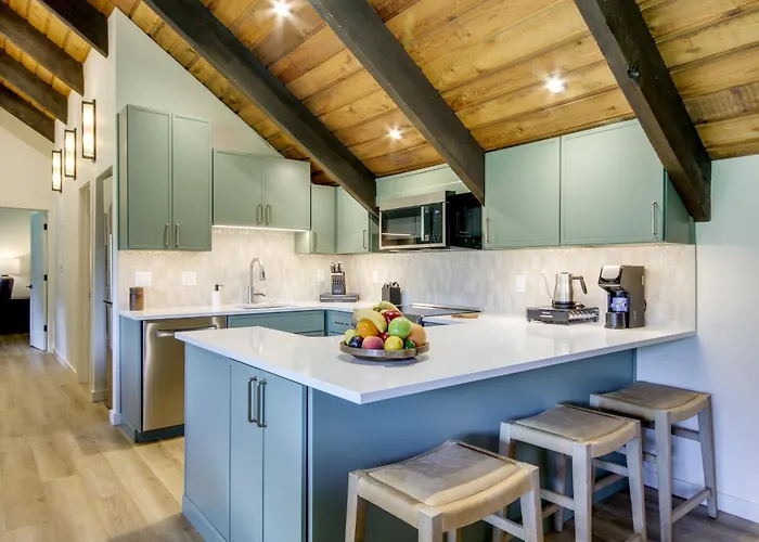 Big Sky Condo W/ Resort Amenities & Mountain Views